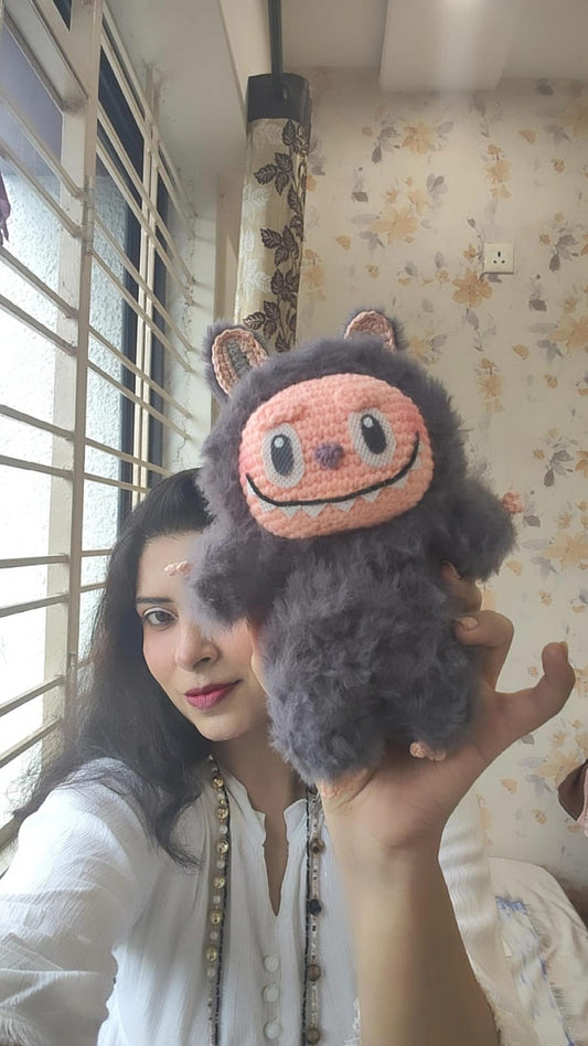 Labubu Doll – Charcoal Edition