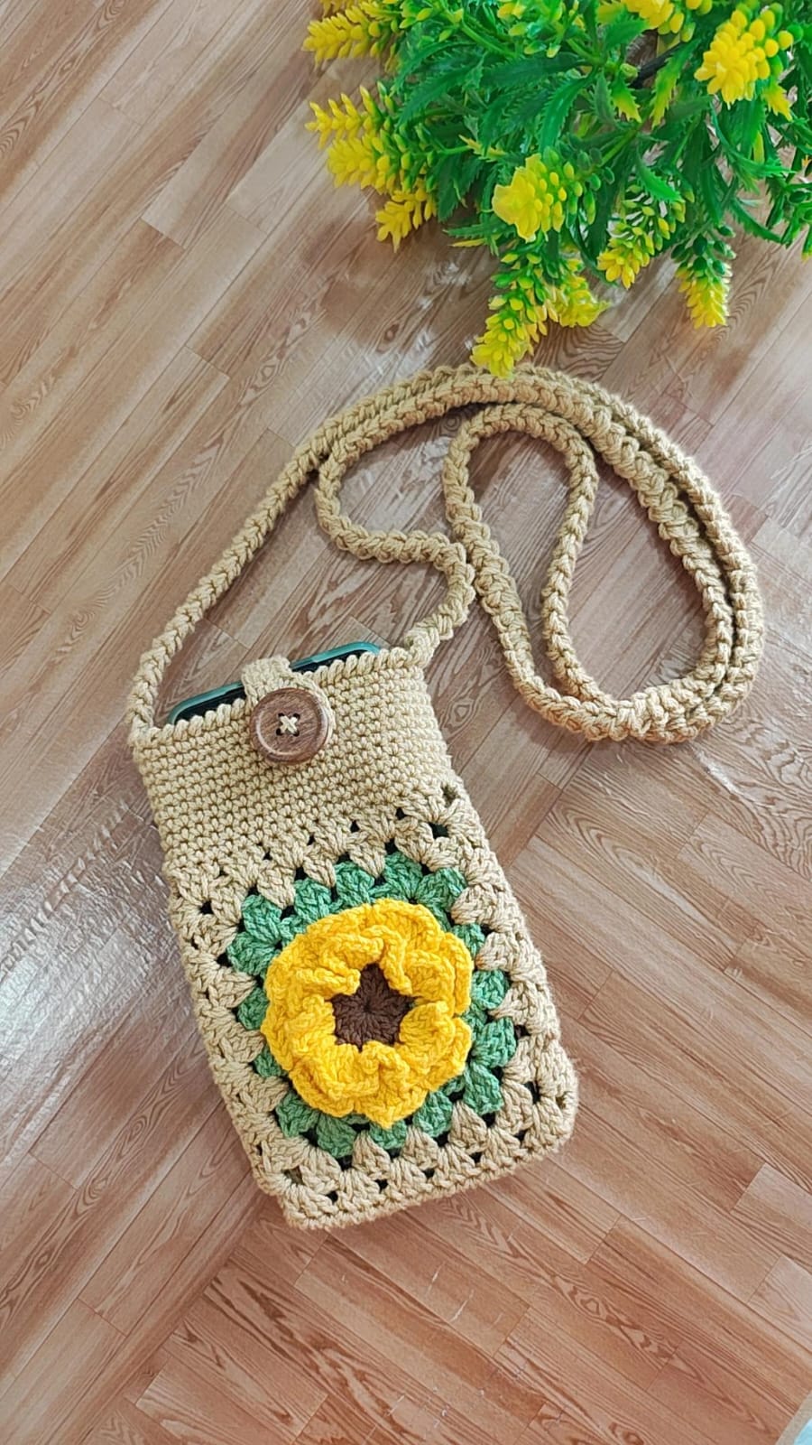 3D Flower Crochet Mobile Sling